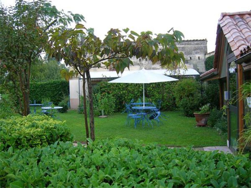Hotel Entre 2 Mers Proche Bordeaux Carbon-Blanc ภายนอก รูปภาพ
