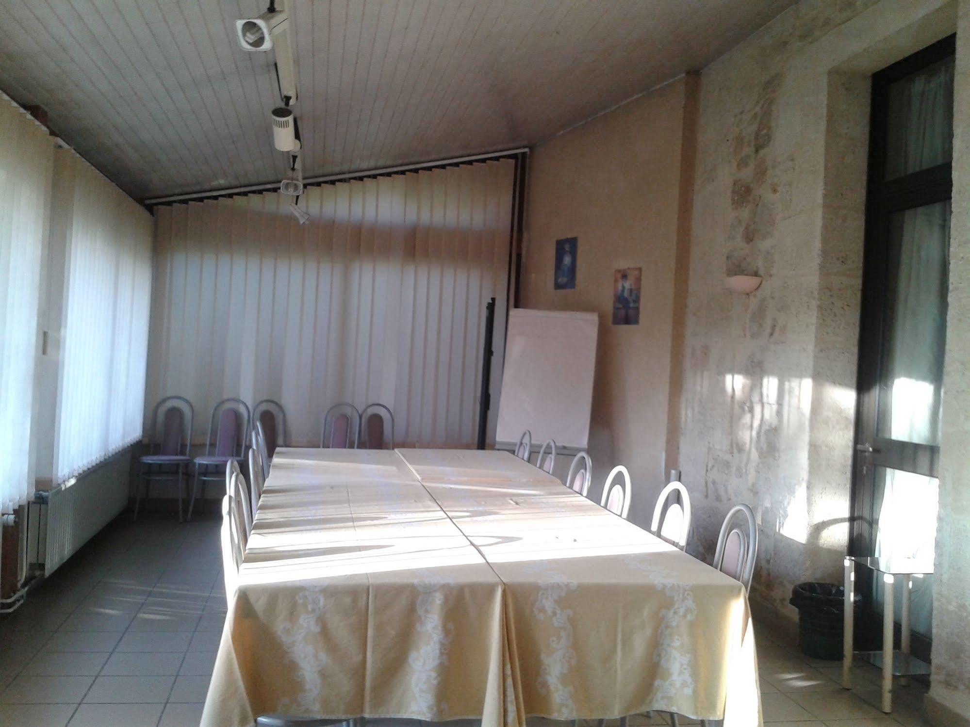 Hotel Entre 2 Mers Proche Bordeaux Carbon-Blanc ภายนอก รูปภาพ