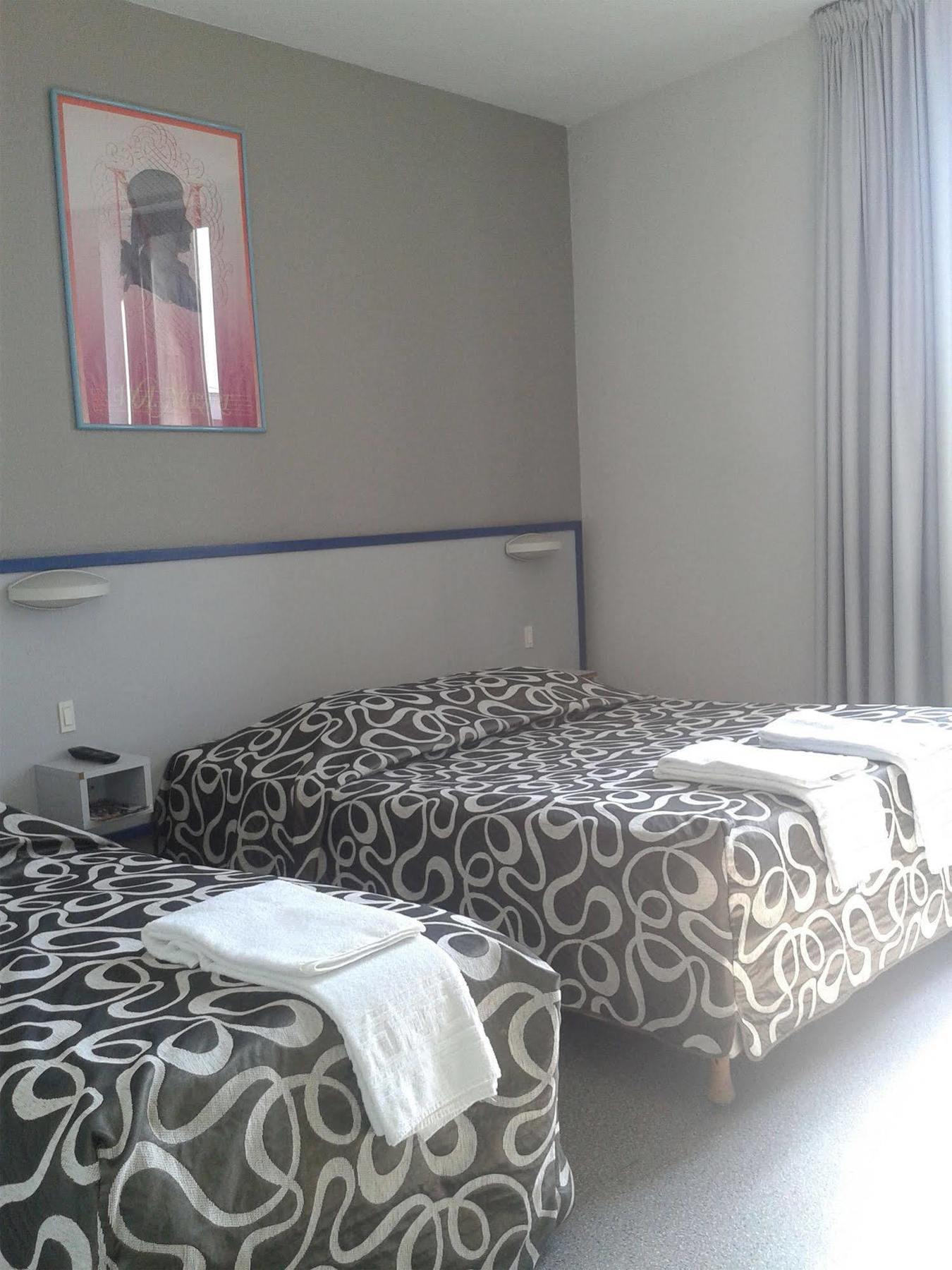 Hotel Entre 2 Mers Proche Bordeaux Carbon-Blanc ภายนอก รูปภาพ